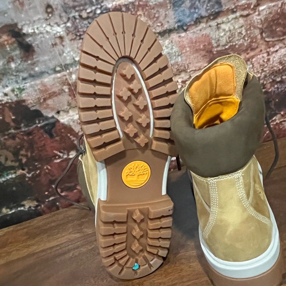 NEW Mens Timberland Tan Wheat Waterproof Work Boots - US Size 10.5 - Picture 4 of 6